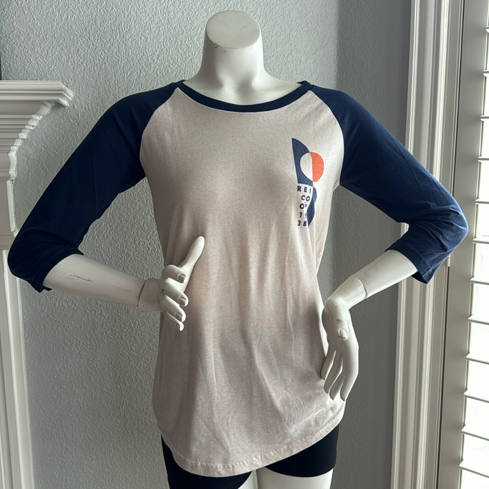 REI Co-op baseball t-shirt - Size XS